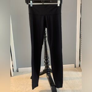 Black Lululemon leggings